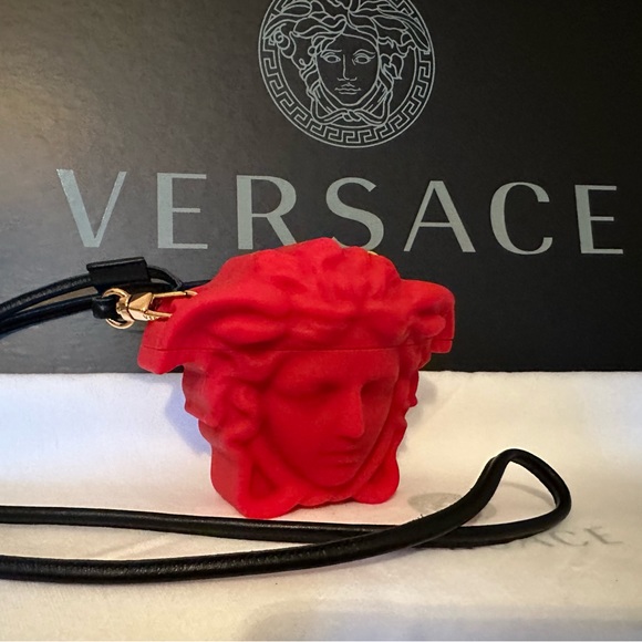 Versace 'La Medusa' AirPods Pro case NEW (AUTHENTIC) - Picture 12 of 12